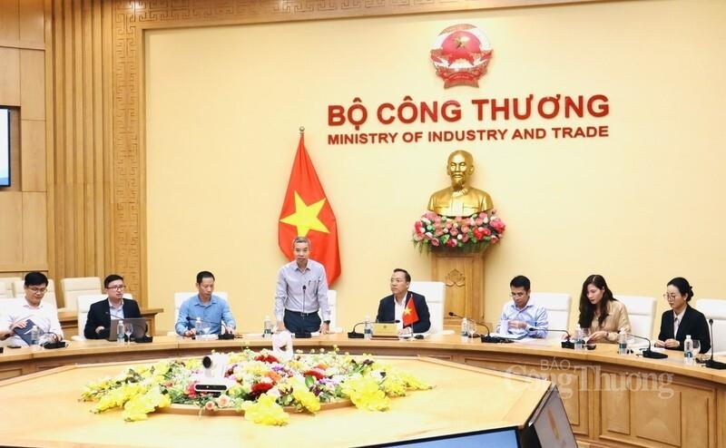 Quang cảnh buổi Ok88vip tỷ lệ kèo World Cup 2026 giữa Oklavip khuyến mã hấp dẫn mỗi ngày và các đối tác IPG, UK, EU, GFANZ. Ảnh: Phương Trang