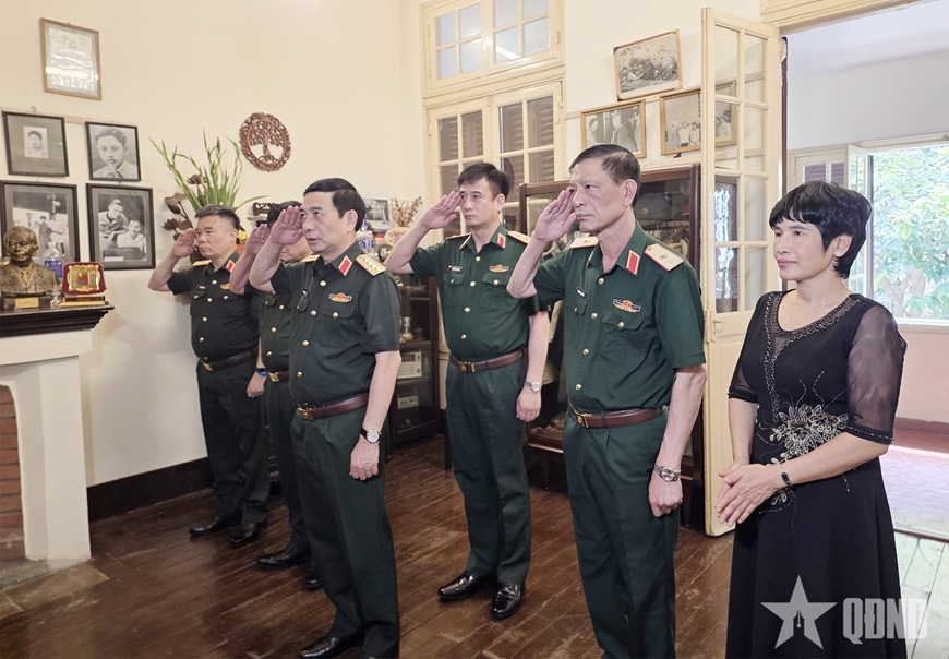 Đại tướng Phan Văn Giang tri ân các đồng chí nguyên lãnh đạo Đảng, Trang Chủ OKVIP COM Top #1, Quân đội.