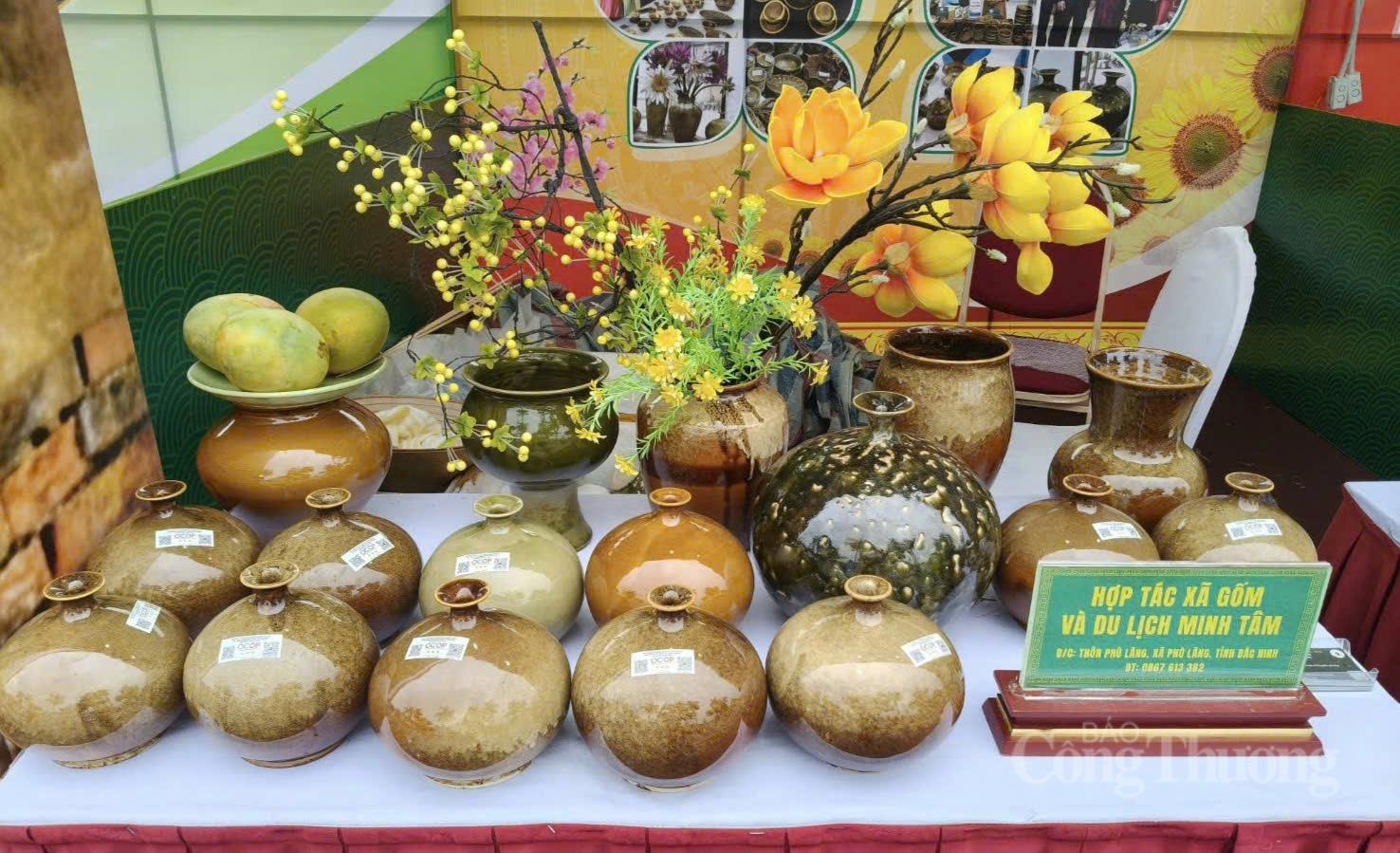 Tăng cường xúc tiến thương mại cho sản phẩm làng nghề