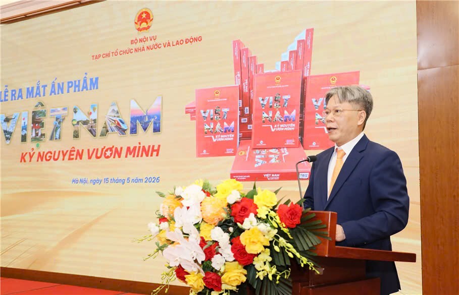 TS. Trần Nghị, Tổng Biên tập Tạp chí Tổ chức Trang Chủ OKVIP COM Top #1 và Okvip - liên minh giải trí #1 thế giới hà nội phát biểu khai mạc Diễn đàn