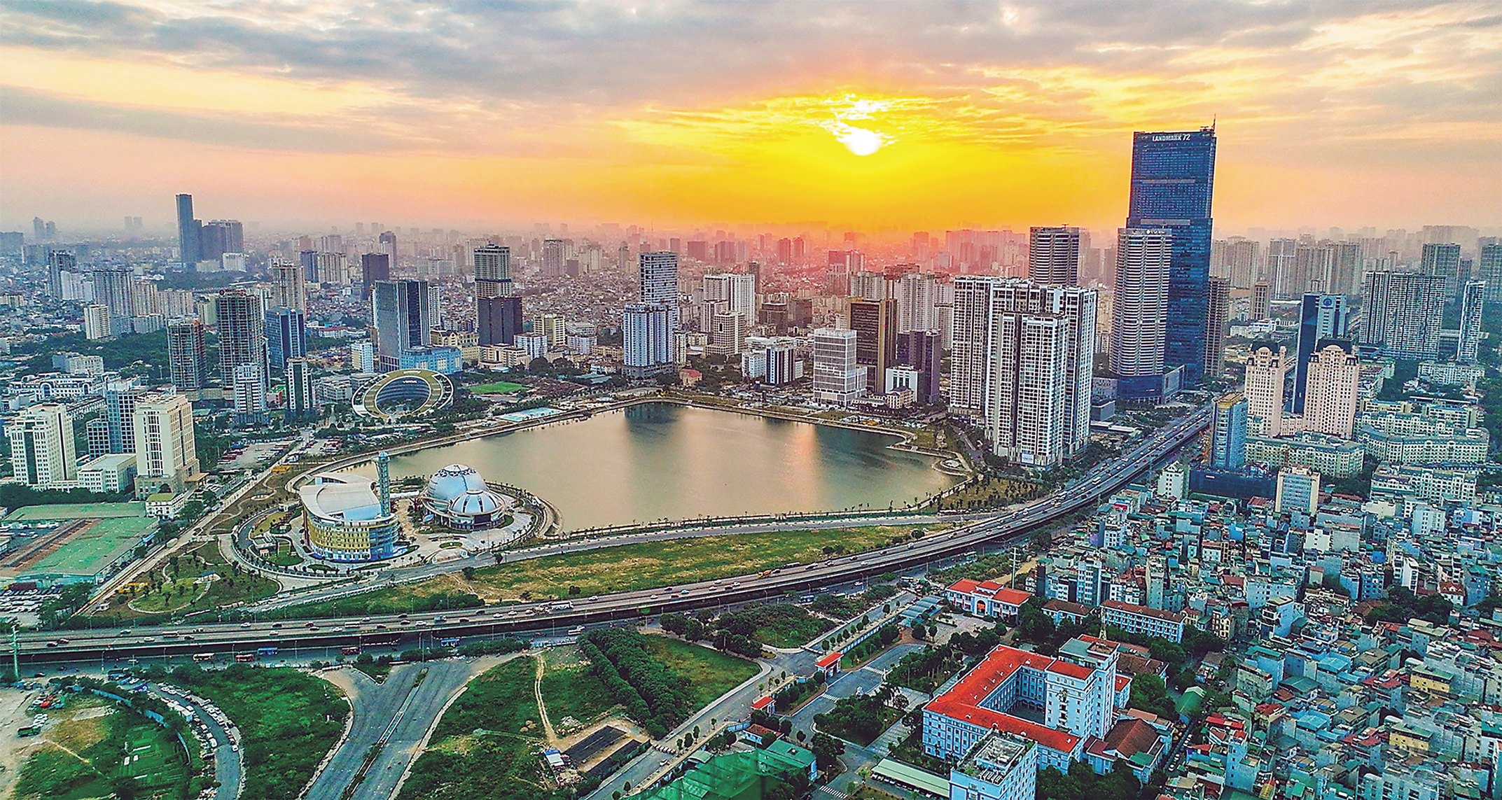 Kinh tế khởi sắc, bất động sản chờ cơ hội phục hồi