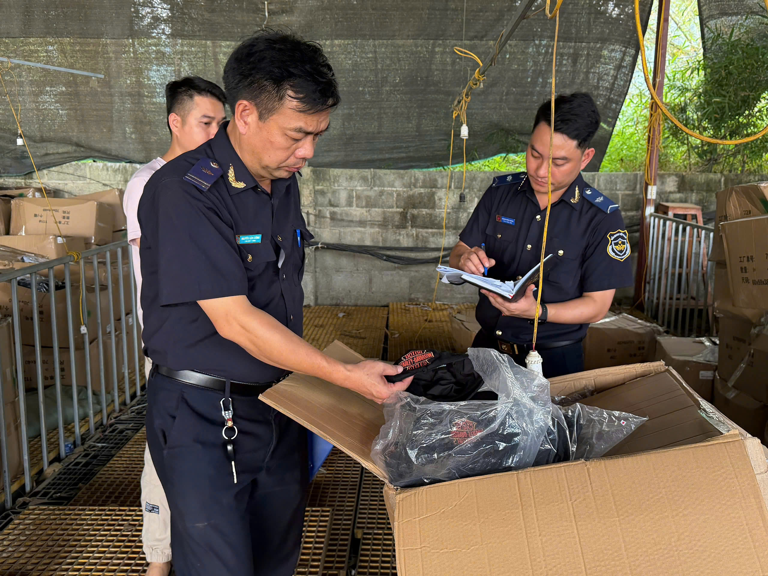 Hải quan phát hiện nhiều hàng hóa vi phạm quyền sở hữu trí tuệ 