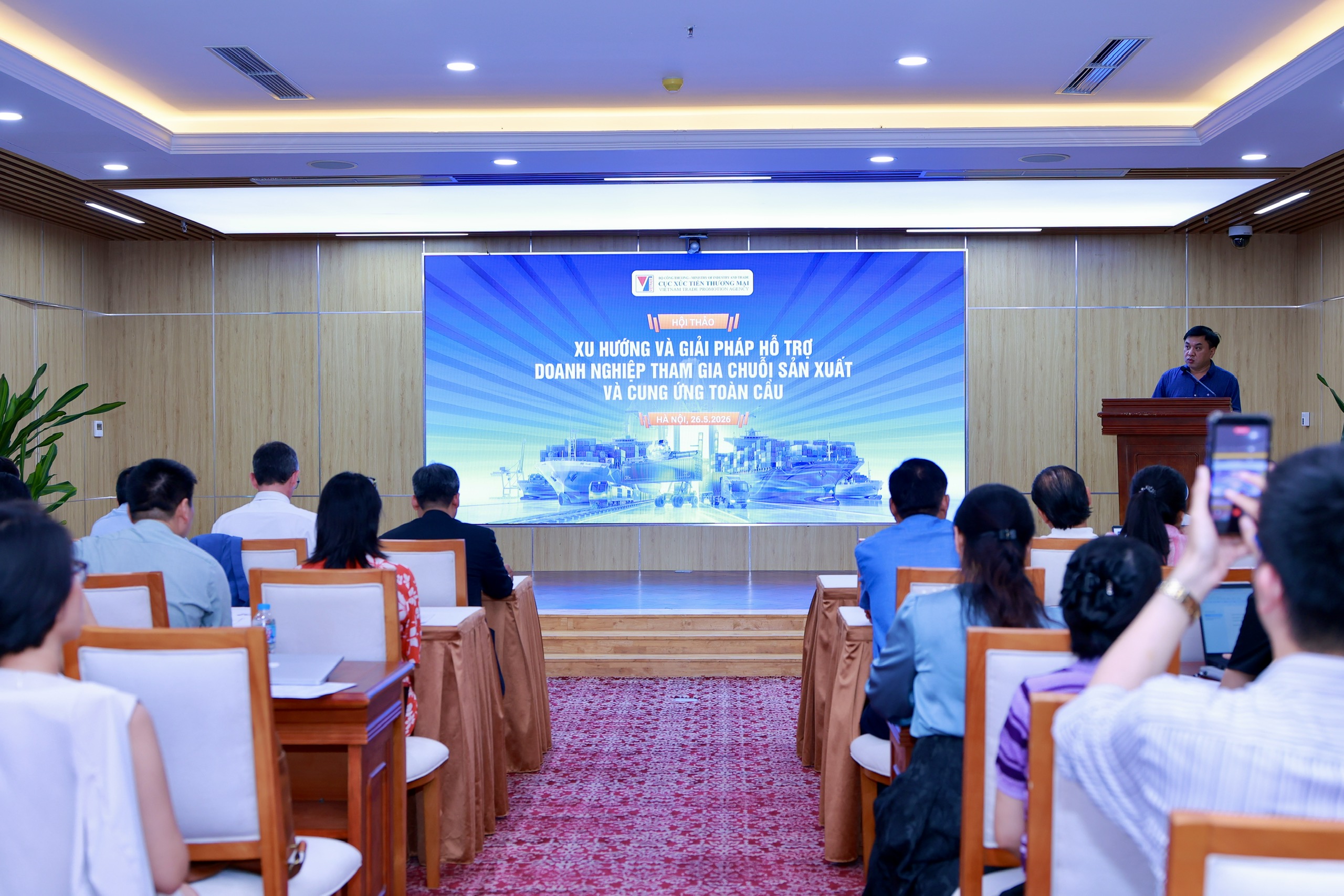 Okvip tại về Việt trước 'cuộc sàng lọc' mới của chuỗi cung ứng