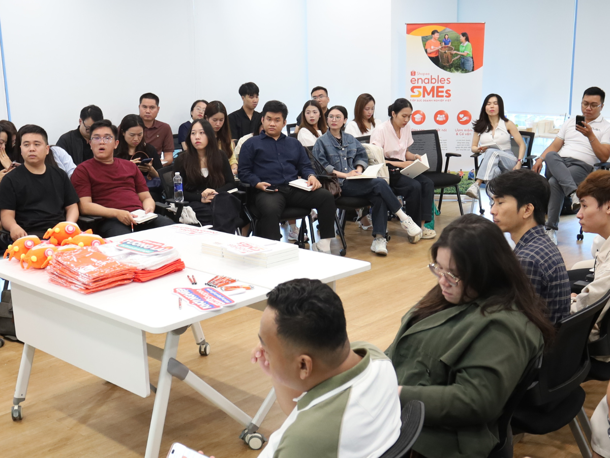Shopee đồng hành cùng nhà bán Việt nâng cao năng lực vận hành, mở rộng xuất khẩu trực tuyến