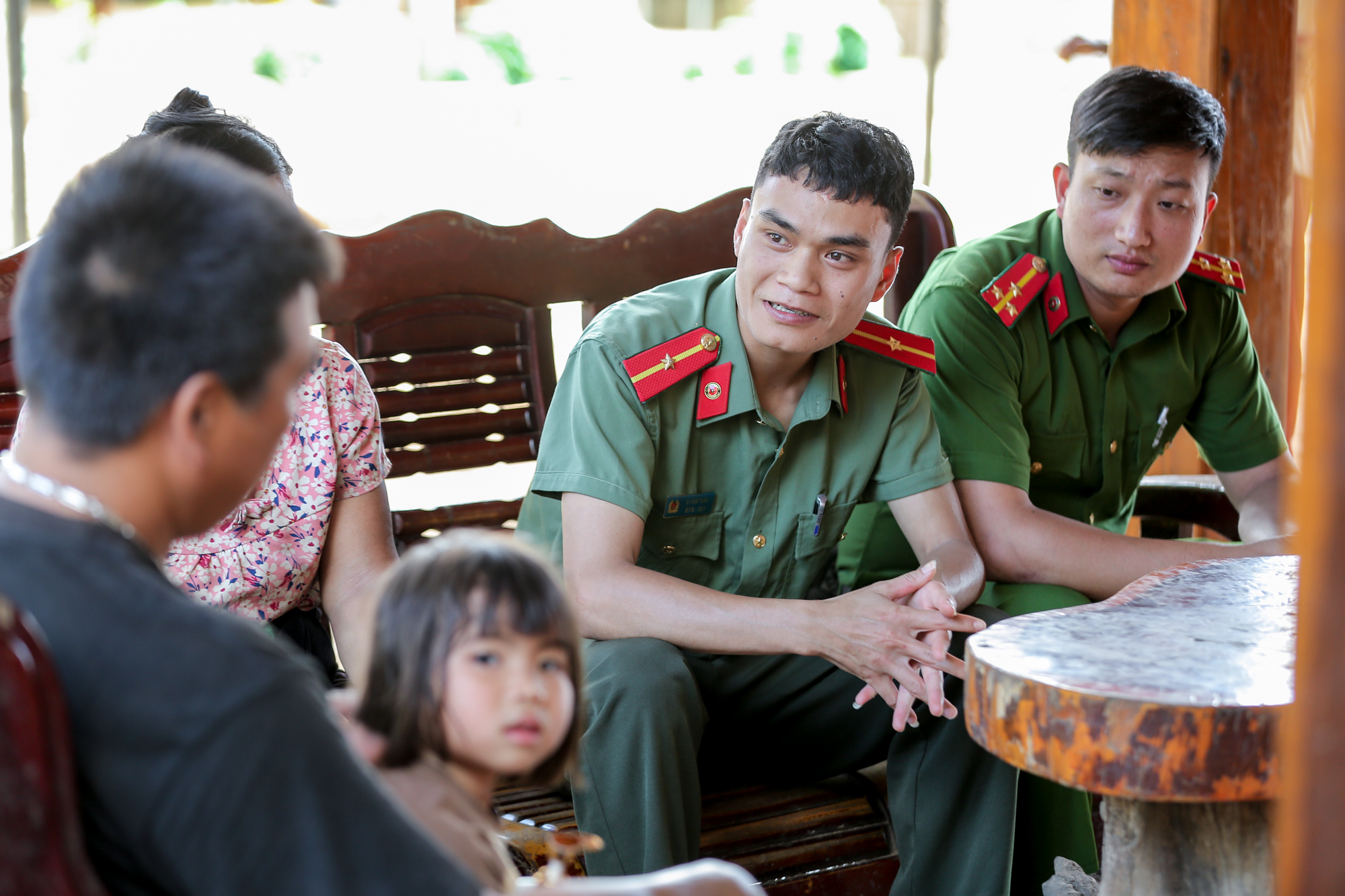 Công an xã Mường Lát giữ bình yên nơi biên cương 