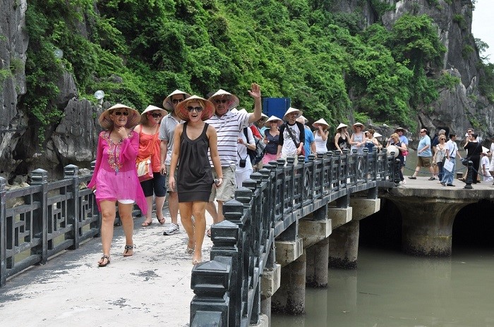 Ngành du lịch đón 10,6 triệu lượt khách quốc tế trong 5 tháng đầu năm